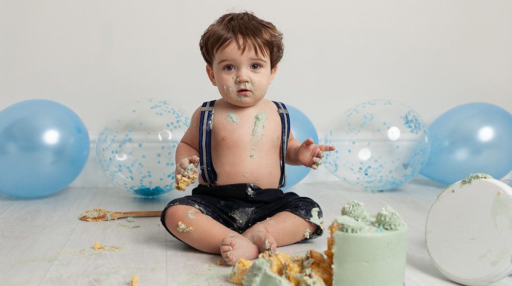 First birthday cake smash Milton Keynes baby girl