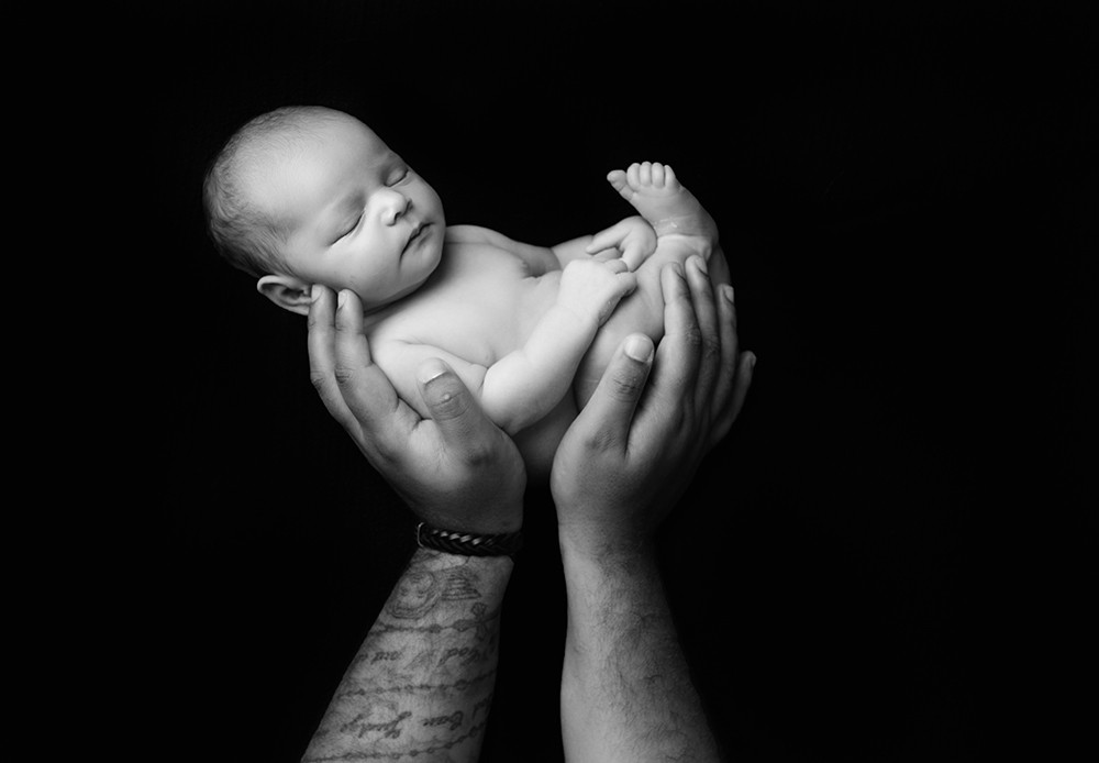 specialist newborn photographer in Olney 