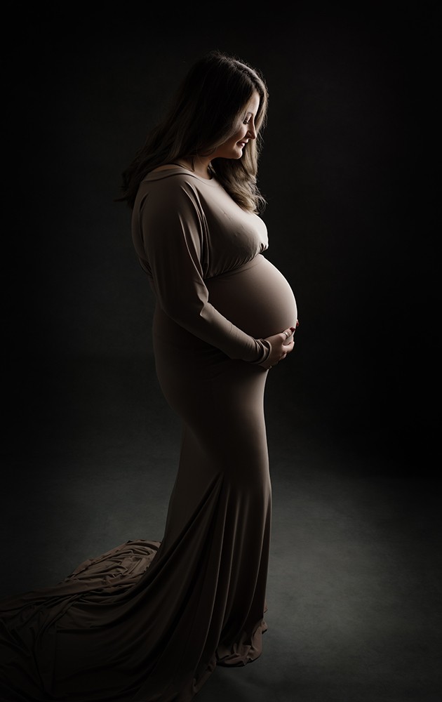 Tips for maternity photography at home